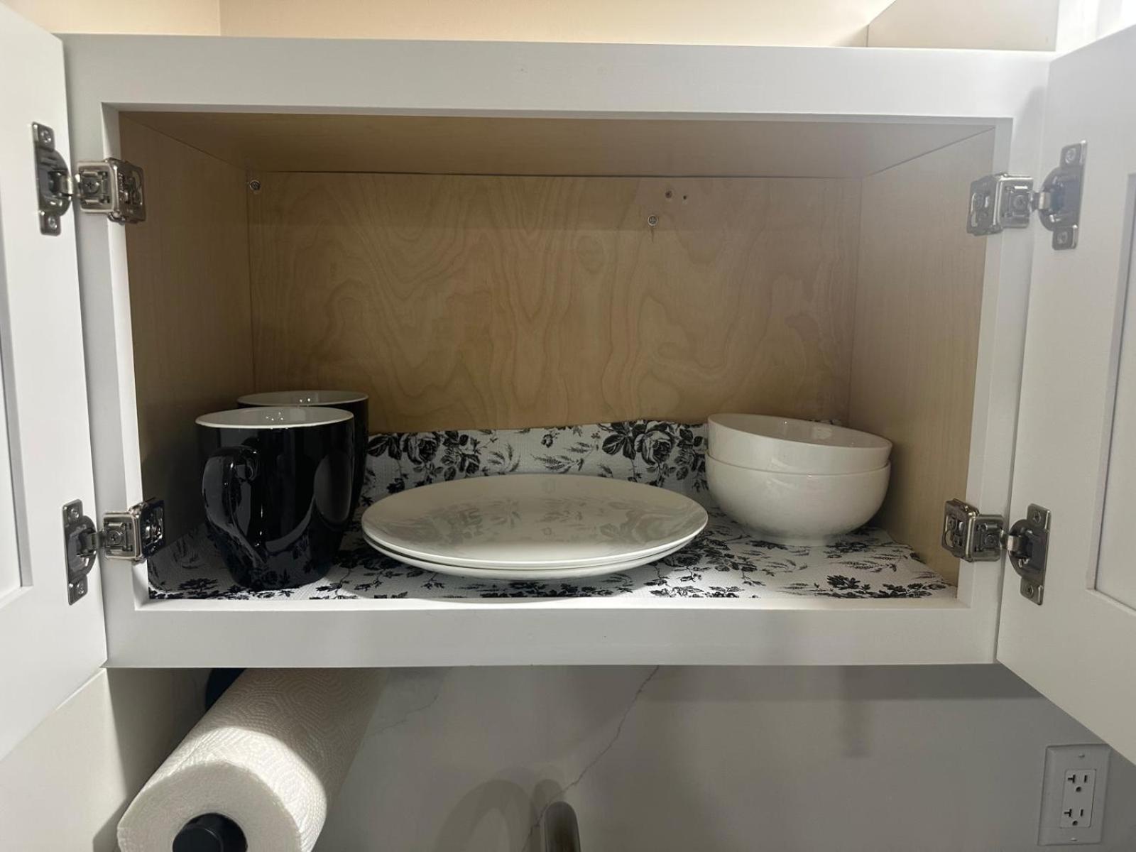 Homestay Luxury Basement-private Bdr & Bathroom With Free Parking In